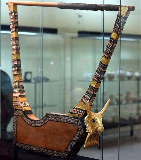 lyrhe|Lyre — Wikipédia.
